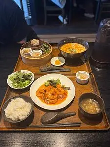 チャイナダイニング クーイン（China dining 宮燕）