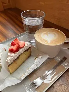 Contrast Cafelys（コントラストカフェリス）