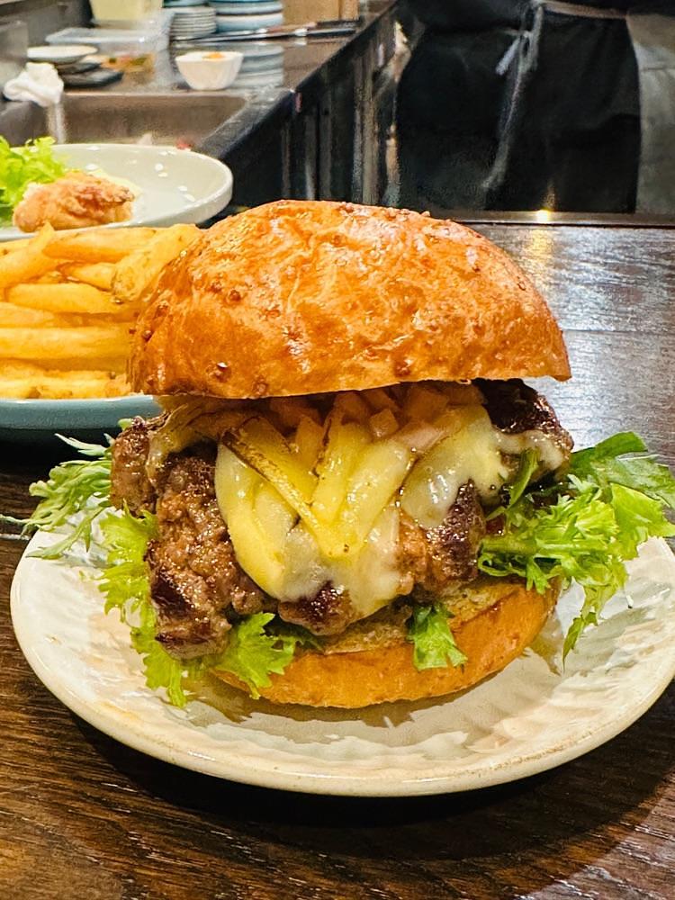 かめ_メグミさんが投稿したBOMBER BURGER（ボンバー バーガー）に関する口コミの画像