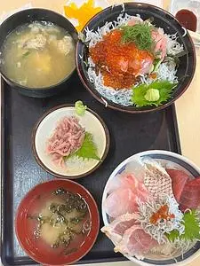 沼津港　漁師めし食堂（ヌマヅコウリョウシメシショクドウ）