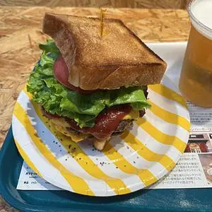 BAKERY & BURGER JB'S TOKYO（ベーカリー＆バーガー ジェイビーズ トウキョウ）