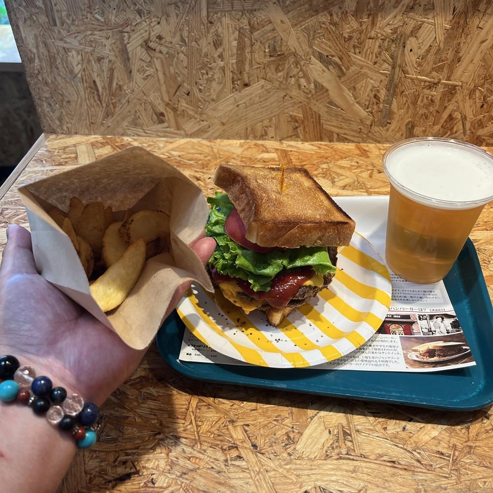 ロッシフミさんが投稿したBAKERY & BURGER JB'S TOKYO（ベーカリー＆バーガー ジェイビーズ トウキョウ）に関する口コミの画像