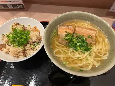 沖縄そば専門やんばる カレッタ汐留店