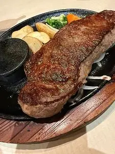 ステーキのあさくま 四日市店（【旧店名】あさくまキッチン）