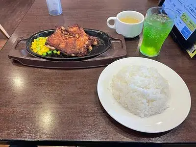 ガスト 港南中央店