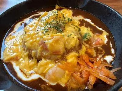 スパイスカレー&カフェ mine mine（マイン マイン）