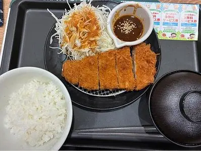 松屋 うるま赤道店