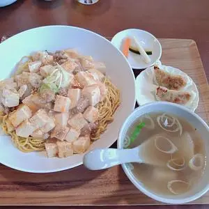 萌美飯店