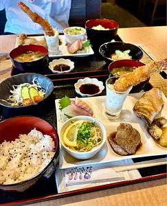 島や