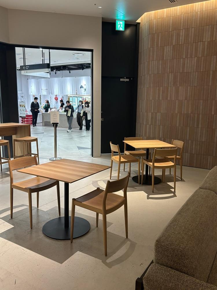 お出かけ名古屋人さんが投稿したブルーボトルコーヒー 名古屋栄カフェ（BLUE BOTTLE COFFEE）に関する口コミの画像
