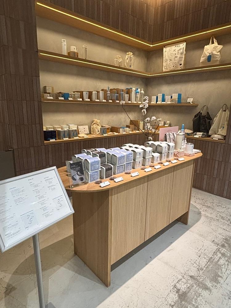 お出かけ名古屋人さんが投稿したブルーボトルコーヒー 名古屋栄カフェ（BLUE BOTTLE COFFEE）に関する口コミの画像