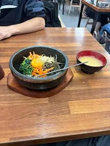食堂ユリ