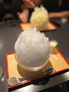 三日月氷菓店
