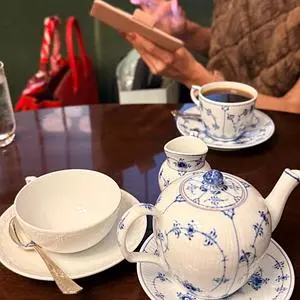 銀座七丁目花椿通り 椿屋珈琲 銀座本館