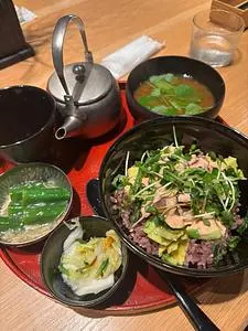 24/7 cafe apartment 梅田(トゥエンティーフォーセブンカフェ アパートメント)
