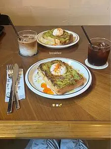 SCHOOL BUS COFFEE STOP MOTOMACHI(スクールバス コーヒーストップ)