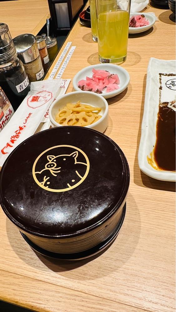 かめ_メグミさんが投稿したみそかつ矢場とん JR名古屋高島屋店に関する口コミの画像