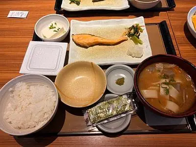 やよい軒武蔵中原店