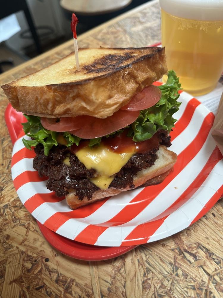 BAKERY & BURGER JB'S TOKYO（ベーカリー＆バーガー ジェイビーズ トウキョウ）