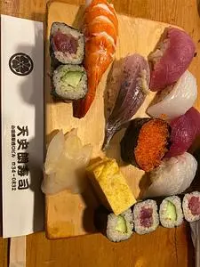 天史朗鮨（てんしろうずし）