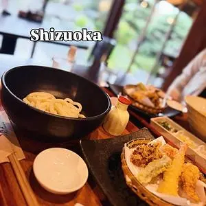本格讃岐うどん こころ彩