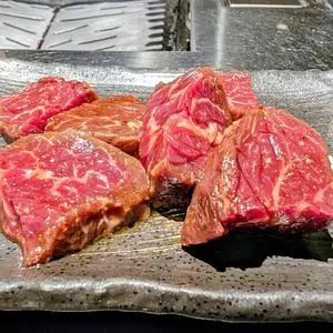赤身肉とホルモンの店　惣