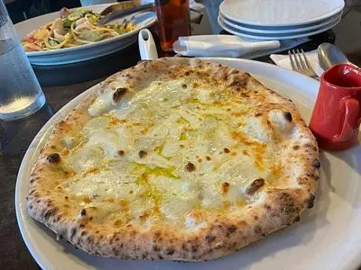 PIZZERIA MONTE STELLA(ピッツェリア モンテ・ステッラ)