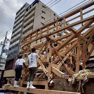 京都市営地下鉄烏丸線　四条駅