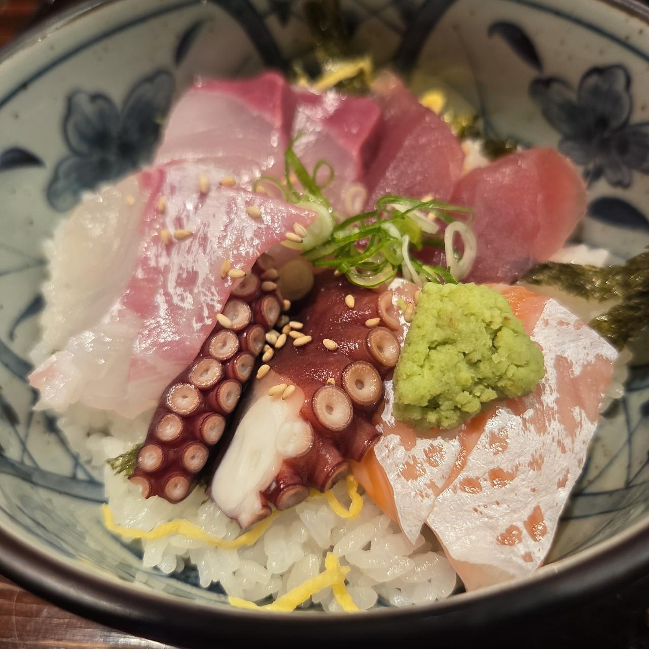 ばらっちゃんさんが投稿したうお左衛門 明石魚ん棚店に関する口コミの画像