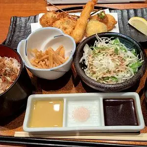 串亭 日本橋三越前
