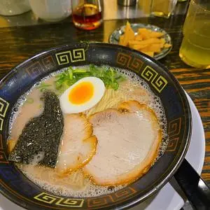 久留米 大砲ラーメン 天神今泉店