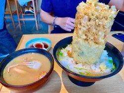 静岡の定番観光スポット「沼津港」！驚きのかき揚げ丼や海鮮にも注目