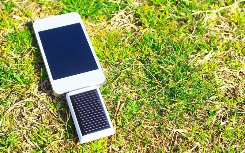 自分に合ったソーラー充電器を選んで便利な快適ライフを! 1枚目
