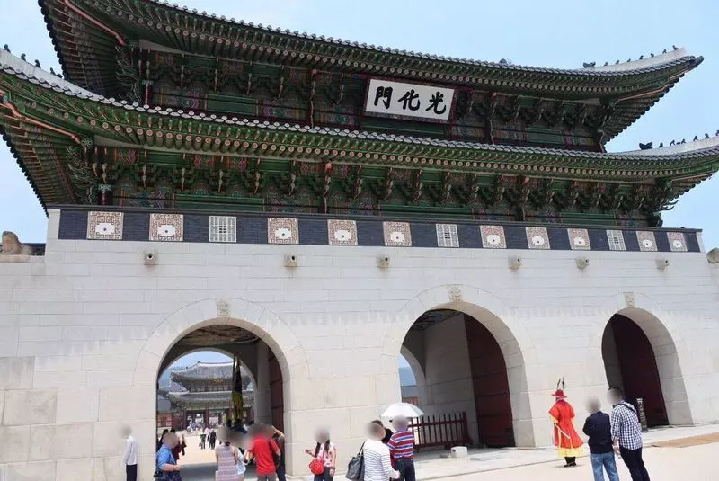 2. 韓国旅行のおすすめ観光スポットといえば「景福宮（キョンボックン）」 1枚目