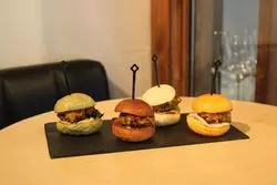 京都駅からすぐ！京の味を楽しめる創作ハンバーガー♡