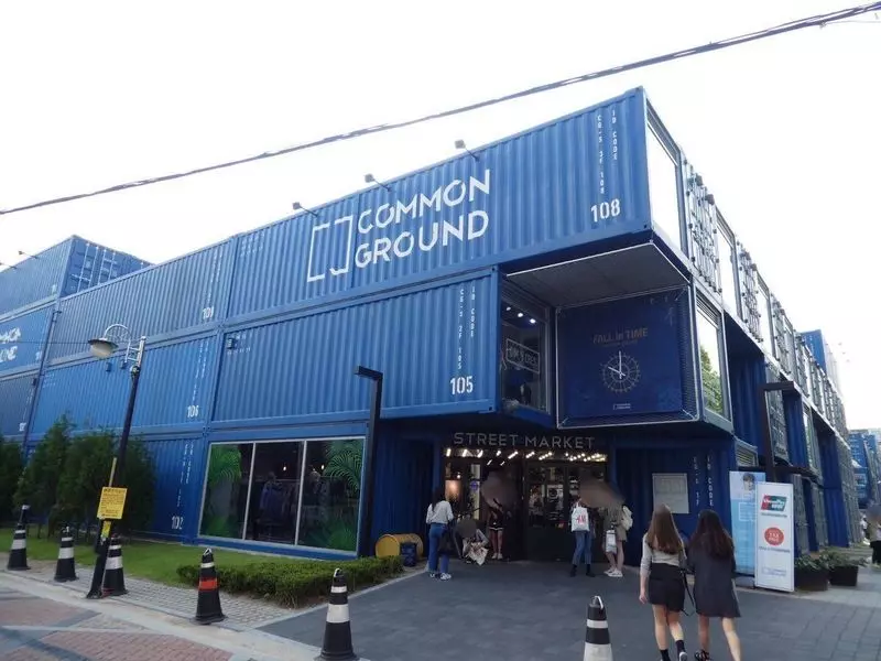 12. 韓国旅行で新しいトレンド発見？若者におすすめの「COMMON GROUND」 1枚目