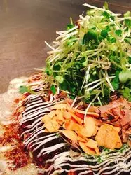 【赤坂】関西風お好み焼きで1杯！本場の味を駅近で「お好み焼き のろ 赤坂本店」