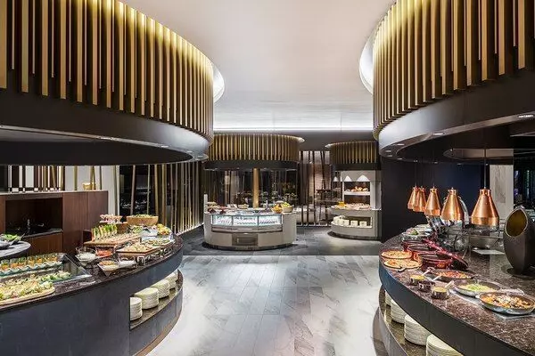 【リーガロイヤルホテル京都】リニューアルした5つのビュッフェエリアで豪華ランチ「ALL DAY DINING KAZA」 1枚目