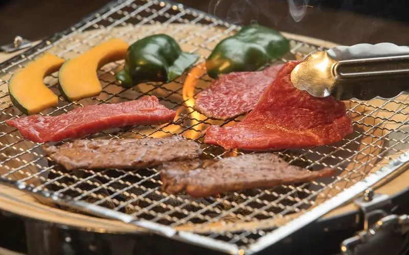 赤羽で美味しい焼肉をお腹一杯食べつくそう！ 1枚目