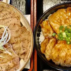 札幌・帯広・函館の味が1度に楽しめる！？北海道ならではの豚丼♡
