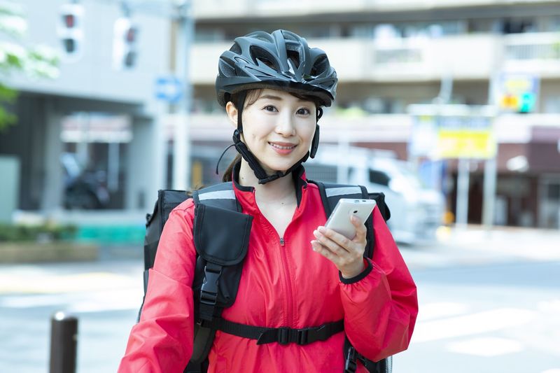 Uber Eats（ウーバーイーツ）の配達パートナーはバイトより稼げる 