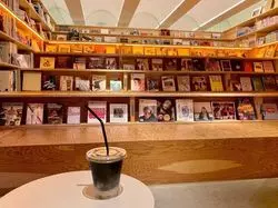 【新宿】本に囲まれて眠る幸せ♡BOOK AND BED TOKYO