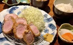 行列が出来る！元イタリアシェフの作る名古屋のとんかつ屋♡