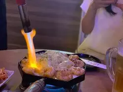 【新宿・新大久保で出会う絶品料理】「ホンデポチャ 職安通り店」で本場の韓国料理を堪能♪