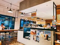 待ち合わせにも◎海外らしさが楽しめる茅場町のお洒落カフェ♡