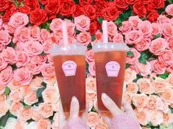 新大久保に誕生したばかりの韓国風カフェ！フラワーカフェが可愛い♡