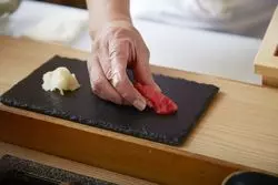 【荻窪で話題のお店が復活】本格的なのにコスパ抜群の「すし〇」とは？