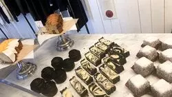 【大阪】胸を打つ開放感♪シンプルを極めたお洒落カフェ