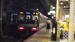 早朝のJR姫路駅をのぞいてみよう