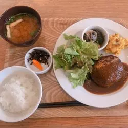 大阪のナチュラルカフェ♡明るい店内で子供連れもOK